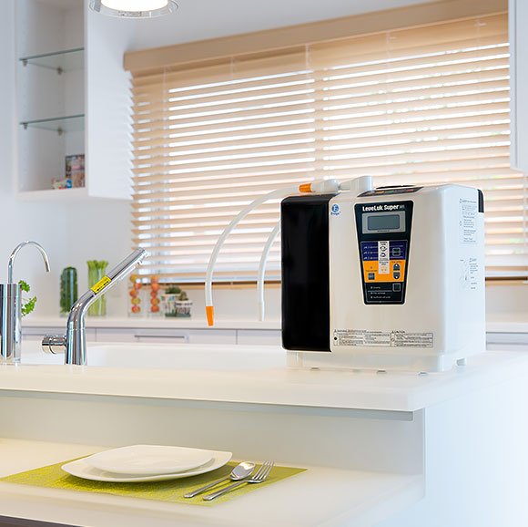 Máy tạo nước ion kiềm Kangen Leveluk SD501 SUPER