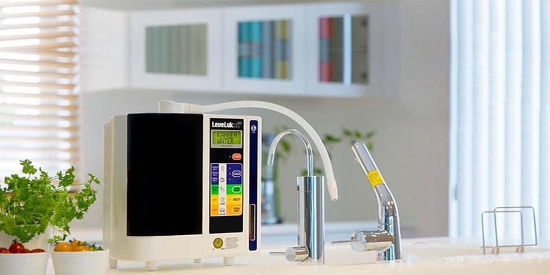 Khi mua máy lọc nước gia đình, bạn cần lưu ý tới công suất và số lượng quả lọc Khi mua máy lọc nước gia đình, bạn cần lưu ý tới công suất và số lượng quả lọc