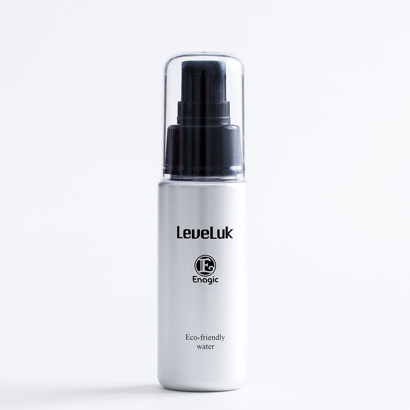 Thiết kế nhỏ gọn của bình xịt nước beauty cứu cánh cho làn da Thiết kế nhỏ gọn của bình xịt nước beauty cứu cánh cho làn da