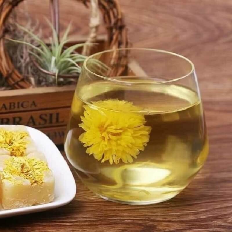 Cách pha trà hoa cúc đường phèn mật ong