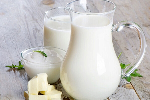 Người tiểu đường nên uống sữa ít béo hoặc tách béo