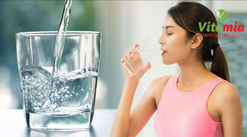 Uống nước ion kiềm giúp cải thiện hệ tiêu hóa tốt đảm bảo sức khỏe 