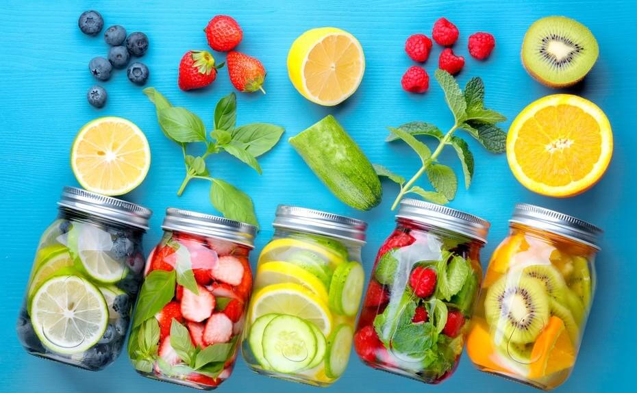 Cách uống nước đúng cách mỗi ngày: Thêm hương vị cho nước uống